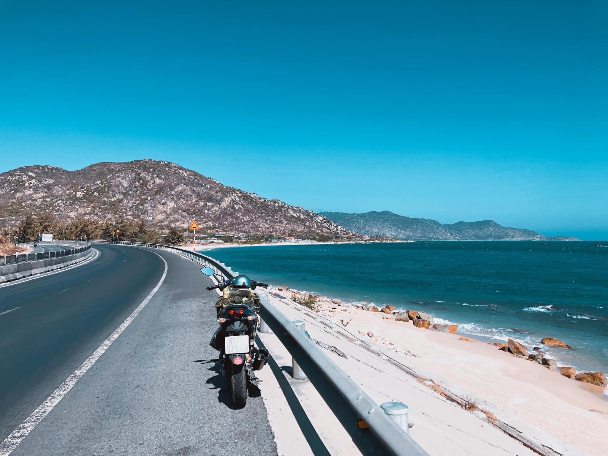 Tour Cung Đường Biển Đẹp - Hang Rái , Vườn Nho , Đồng Cừu , Vĩnh Hy